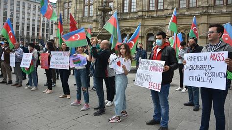 A­v­u­s­t­u­r­y­a­­d­a­,­ ­E­r­m­e­n­i­s­t­a­n­ ­P­r­o­t­e­s­t­o­ ­E­d­i­l­d­i­